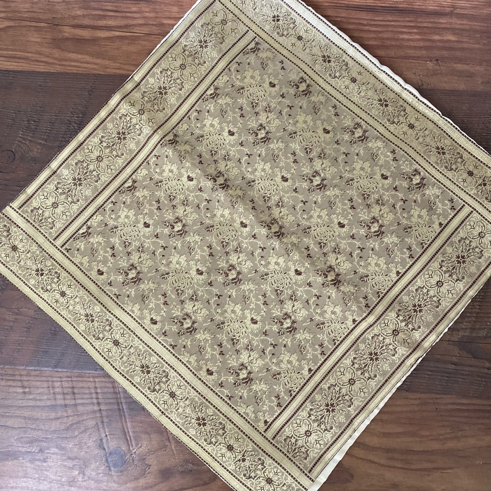 Kal Anjali Pillowcase Cushion Cover